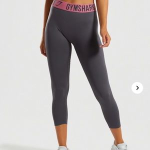 Gymshark 🦈 Fit Cropped Leggings 💗